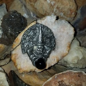 Retro wizarad pendant onyx ston3